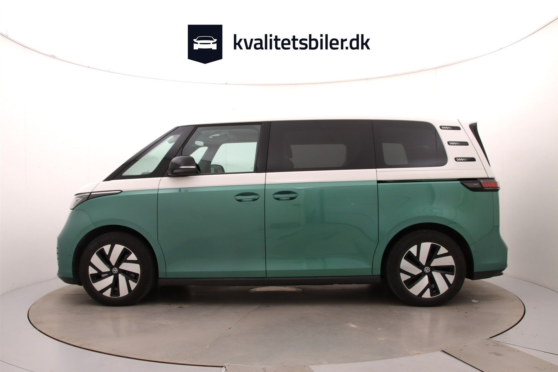 Grøn VW ID.Buzz fra 2024