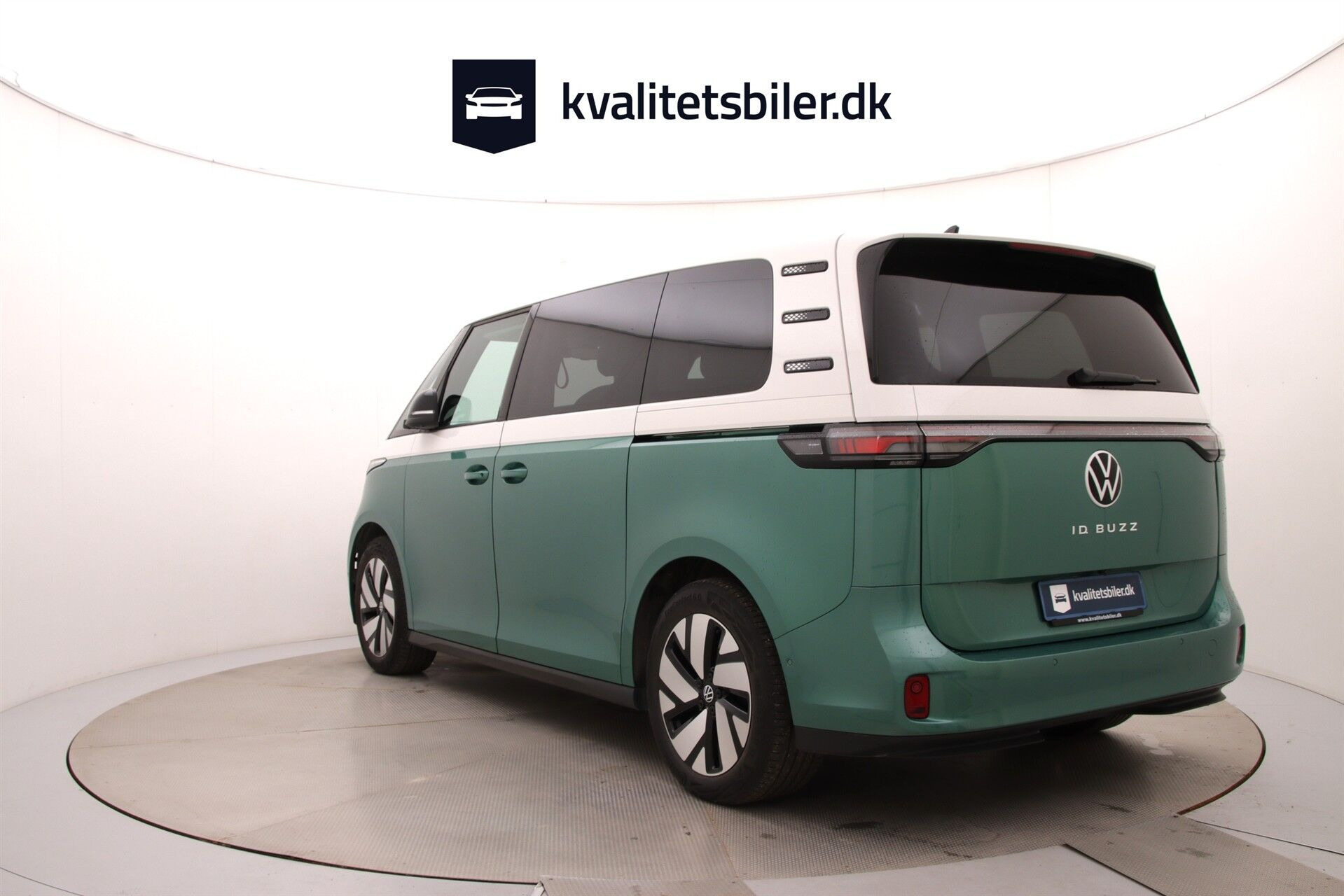 Grøn VW ID.Buzz fra 2024