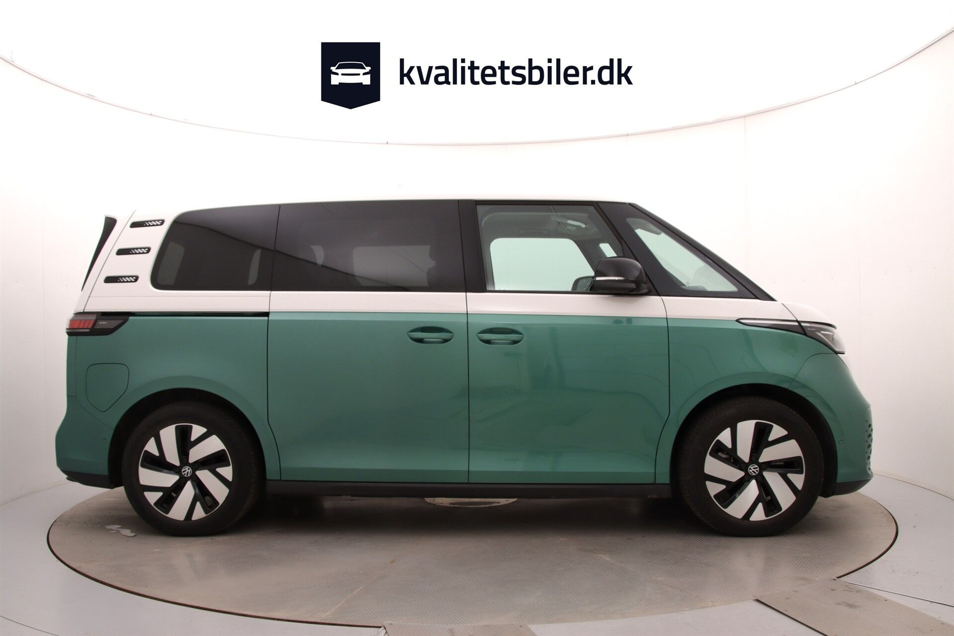 Grøn VW ID.Buzz fra 2024