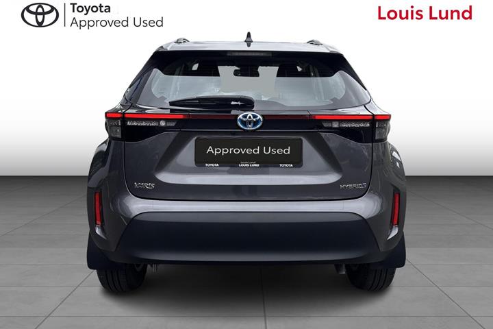 Grå Toyota Yaris Cross fra 2022