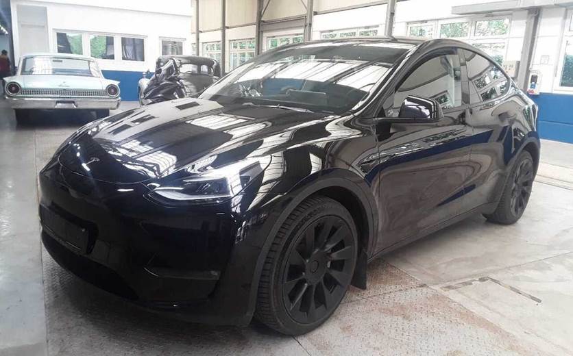 Tesla Model Y EL Long Range AWD 514HK 5d Aut.