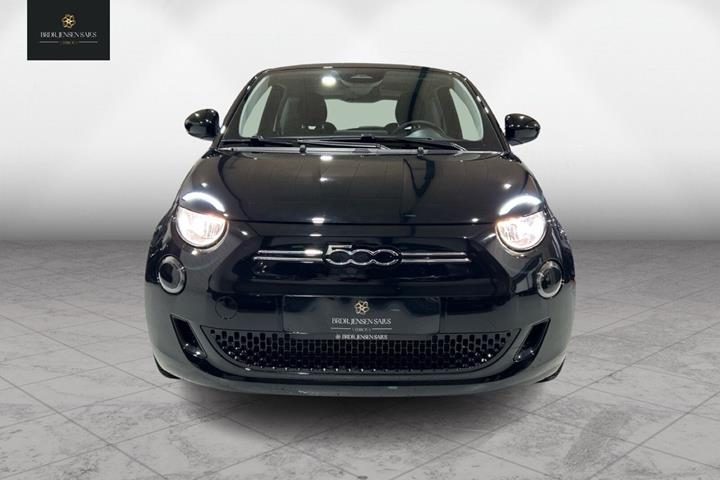 Sort Fiat 500e fra 2023