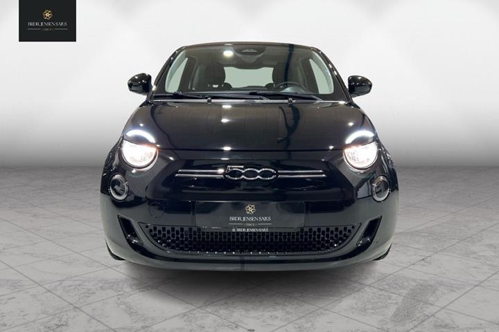 Sort Fiat 500e fra 2023