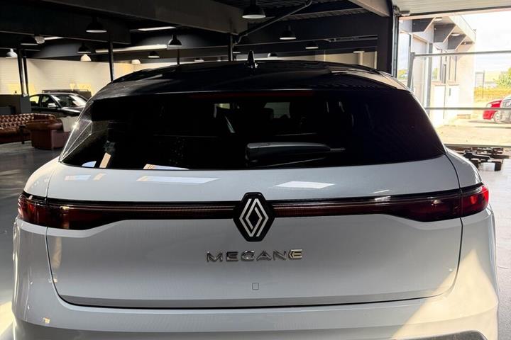 Grå Renault Mégane fra 2022