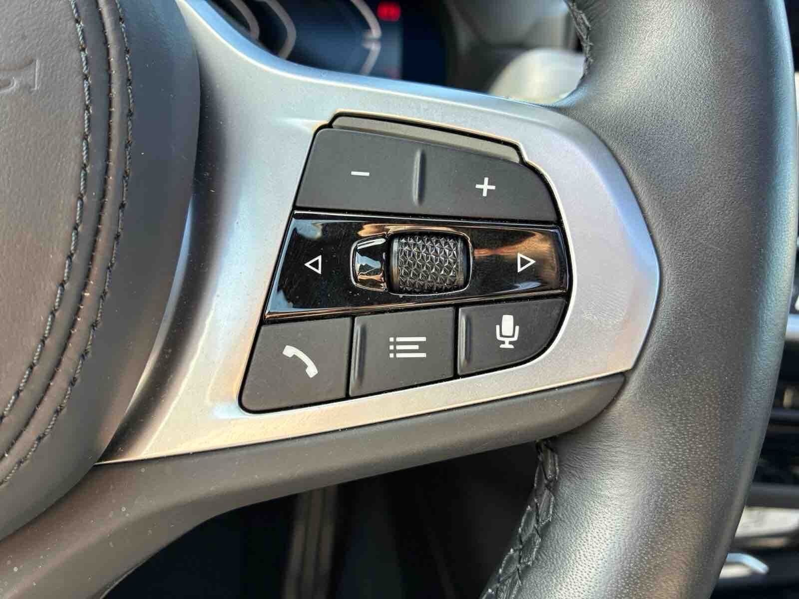Grå BMW iX3 fra 2024
