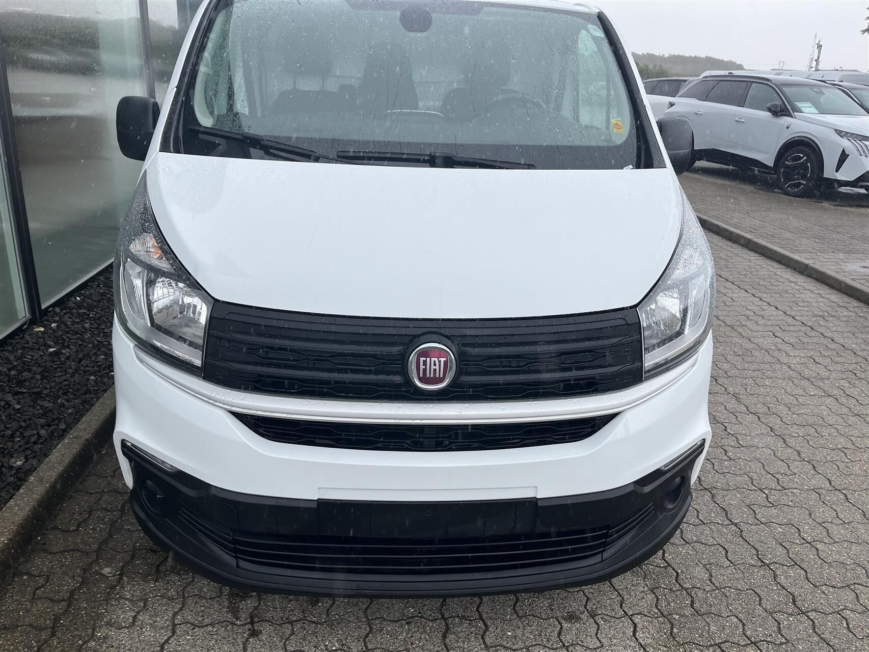 Hvid Fiat Talento fra 2021