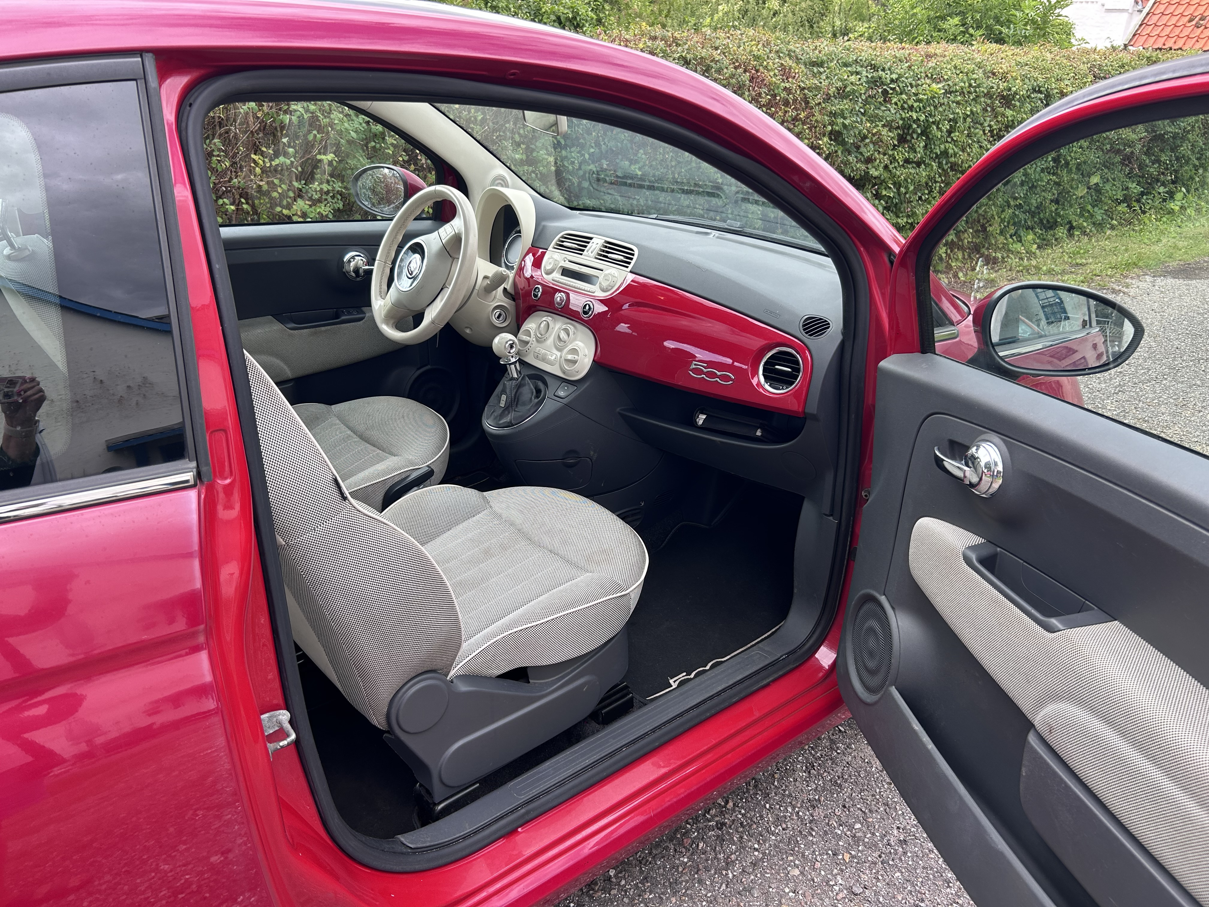 Rød Fiat 500 fra 2009