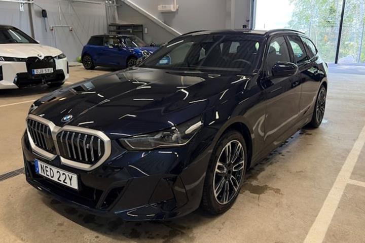 Sort BMW i5 fra 2026