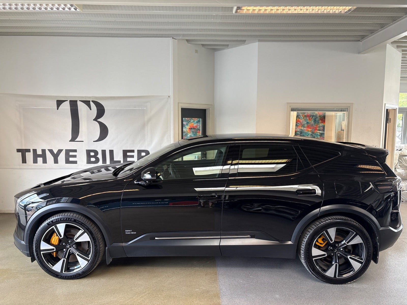 Sort Polestar 3 fra 2024