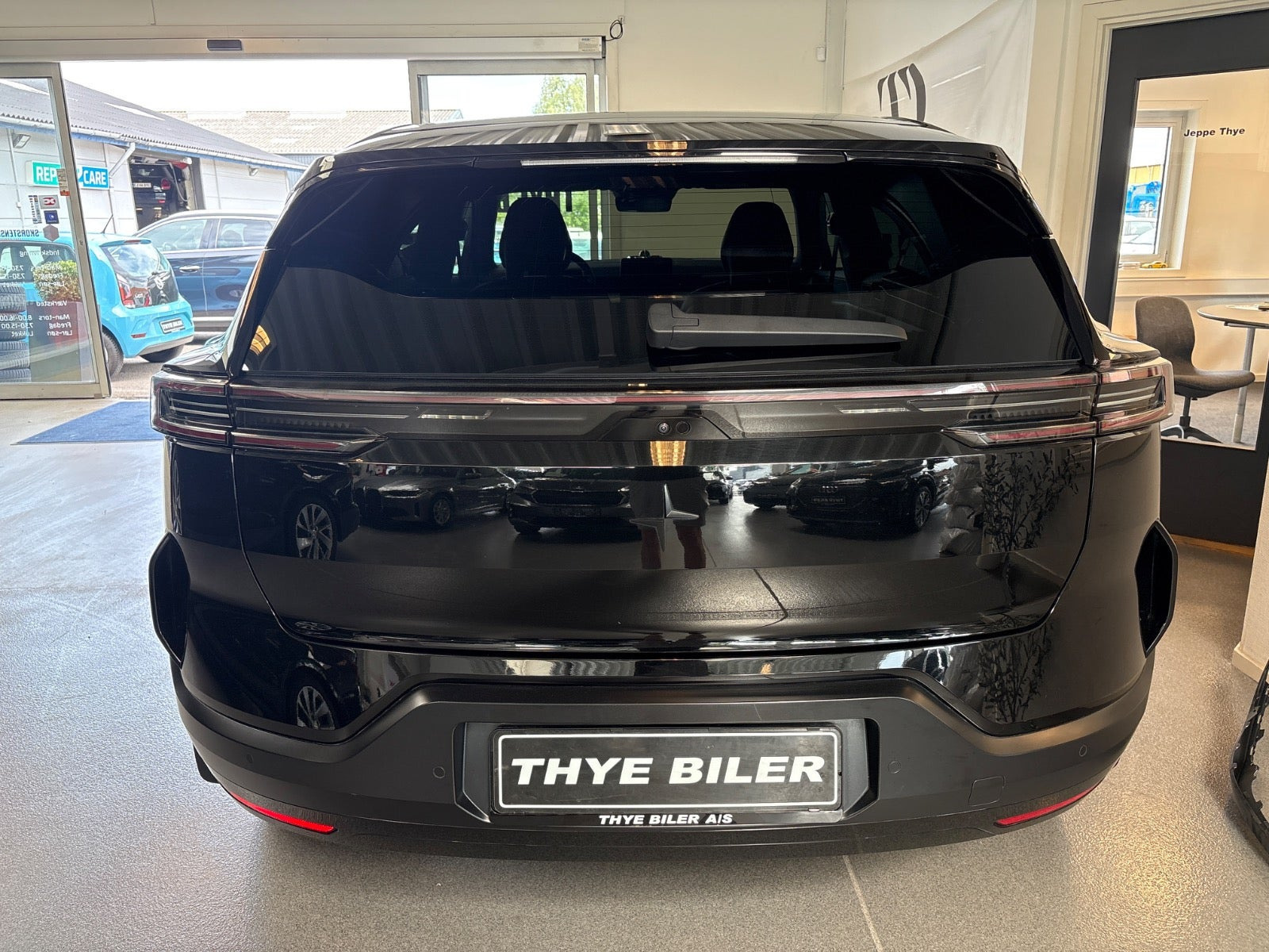 Sort Polestar 3 fra 2024