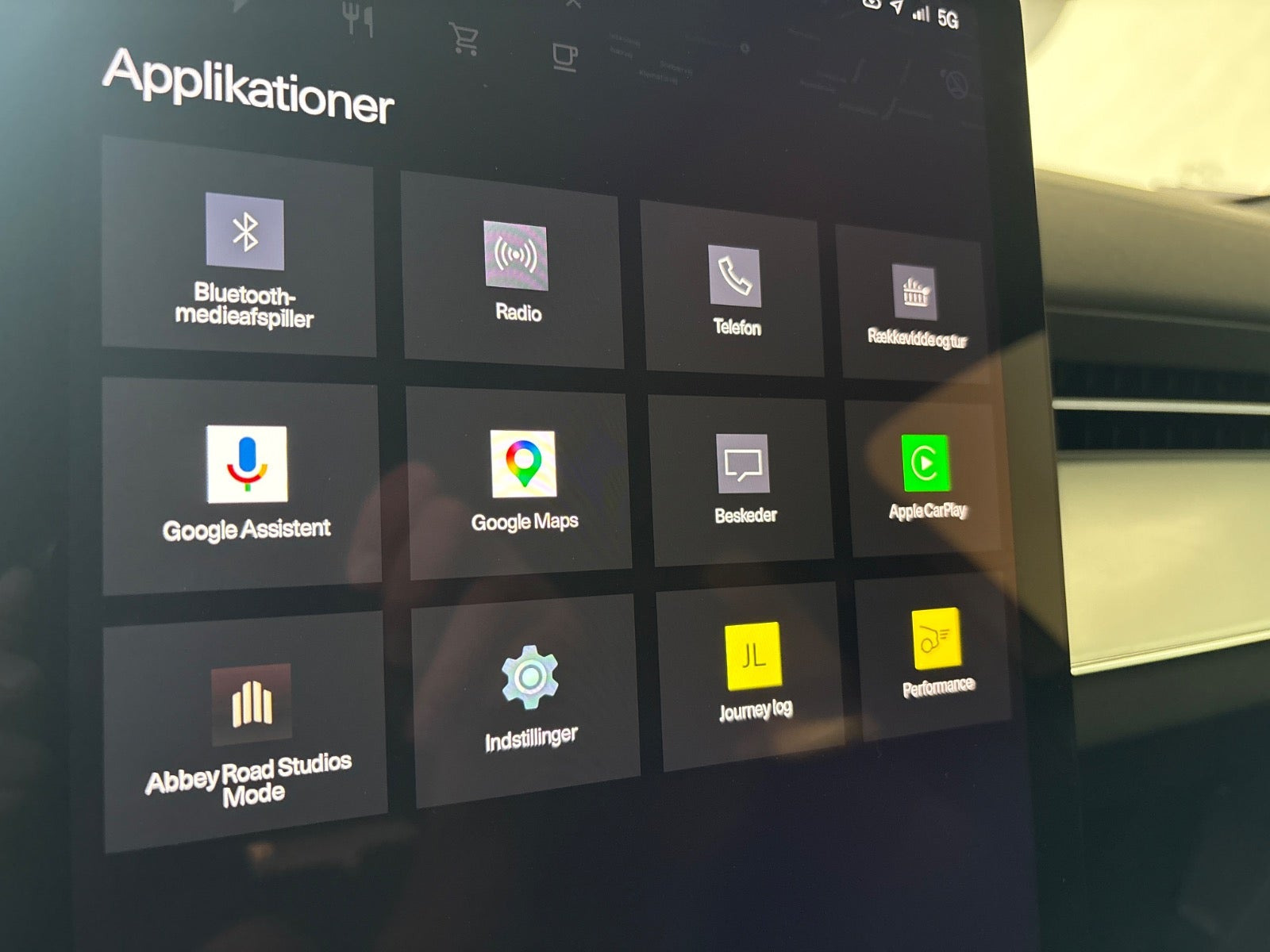 Sort Polestar 3 fra 2024