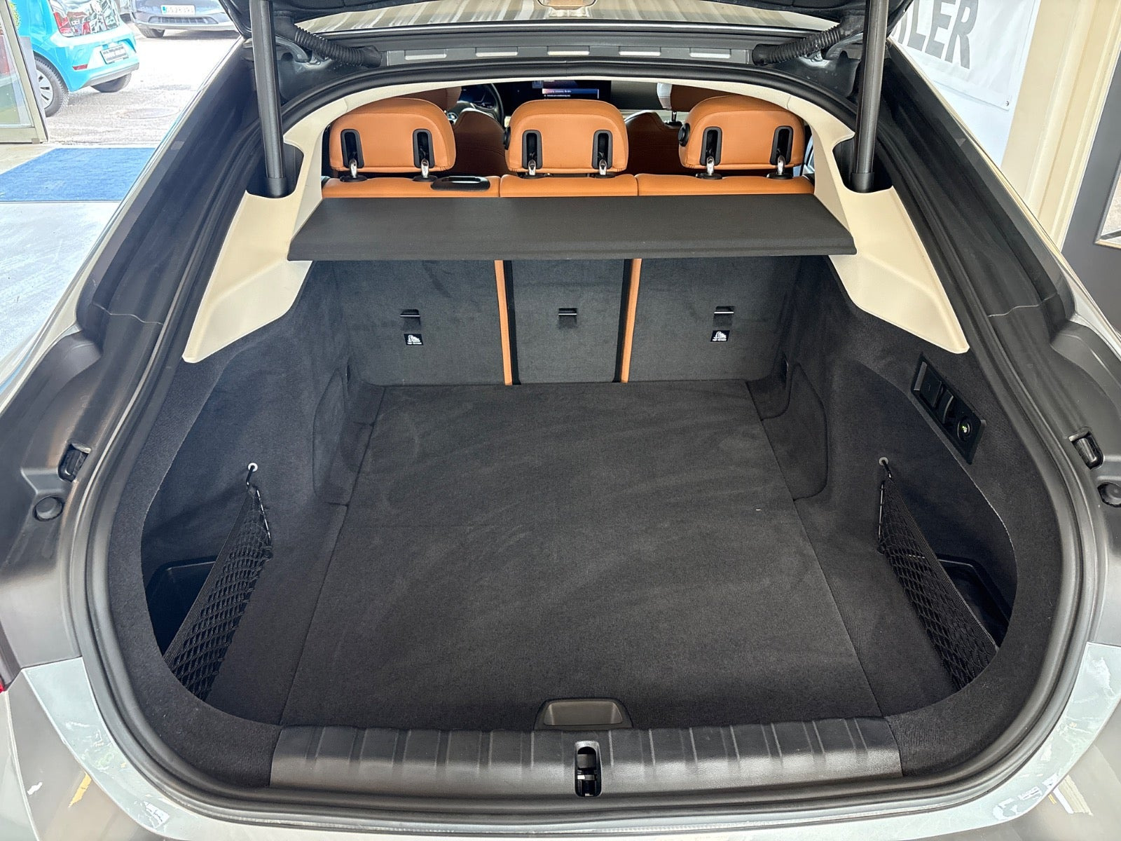 Grå BMW i4 fra 2022