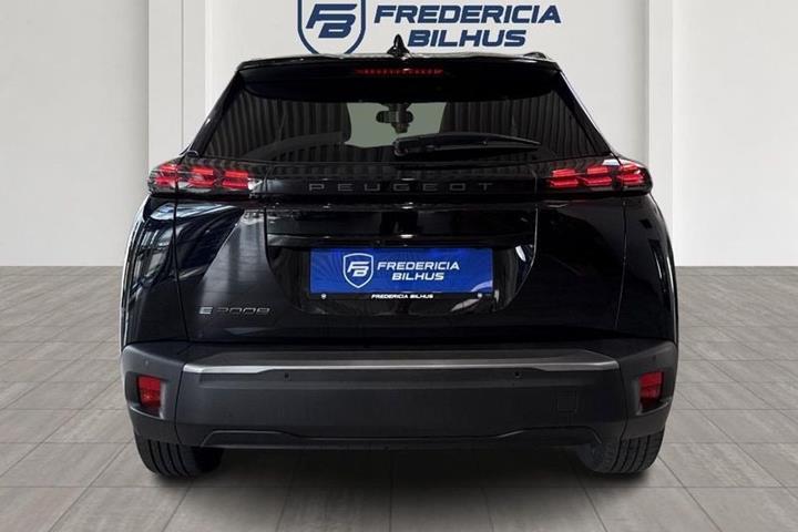 Sort Peugeot e-2008 fra 2025