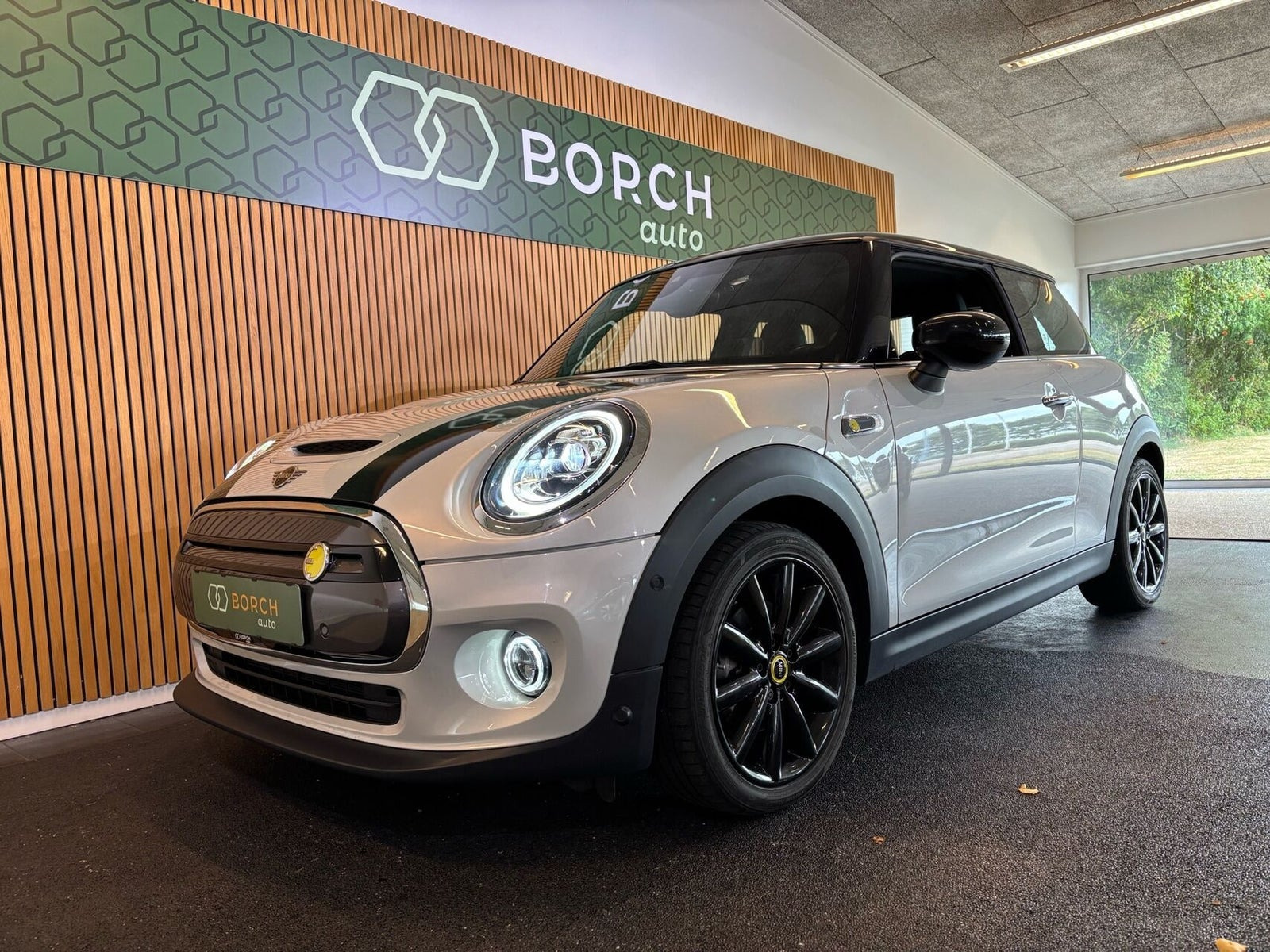Mini Cooper SE Essential
