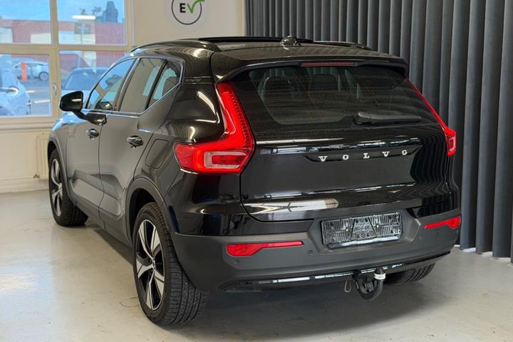 Sort Volvo XC40 fra 2021