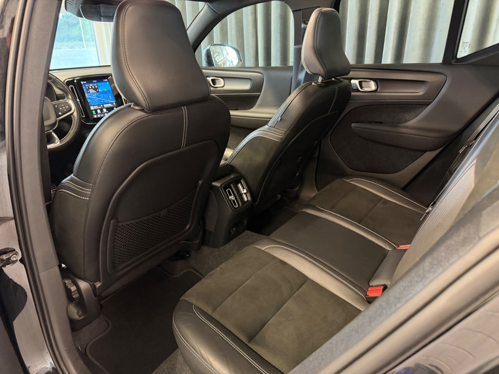 Sort Volvo XC40 fra 2021