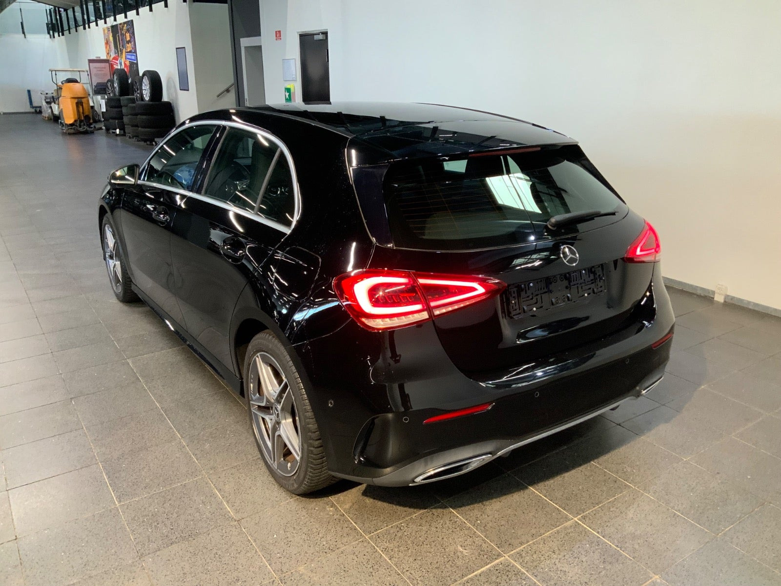 Sort Mercedes A250 e fra 2022