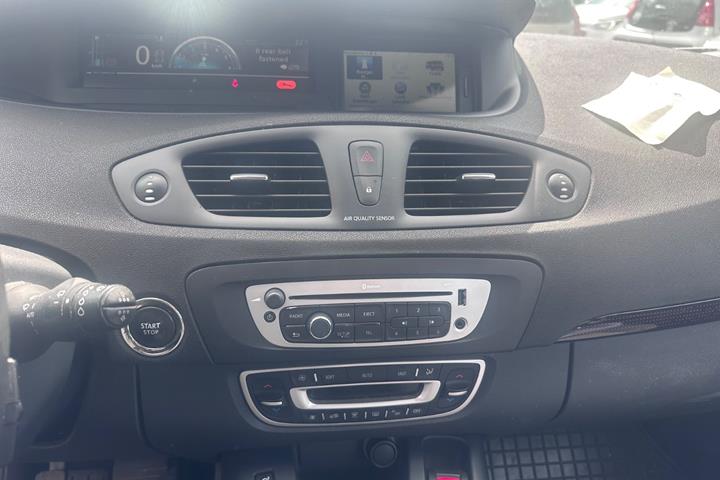 undefined Renault Scenic III fra 2012