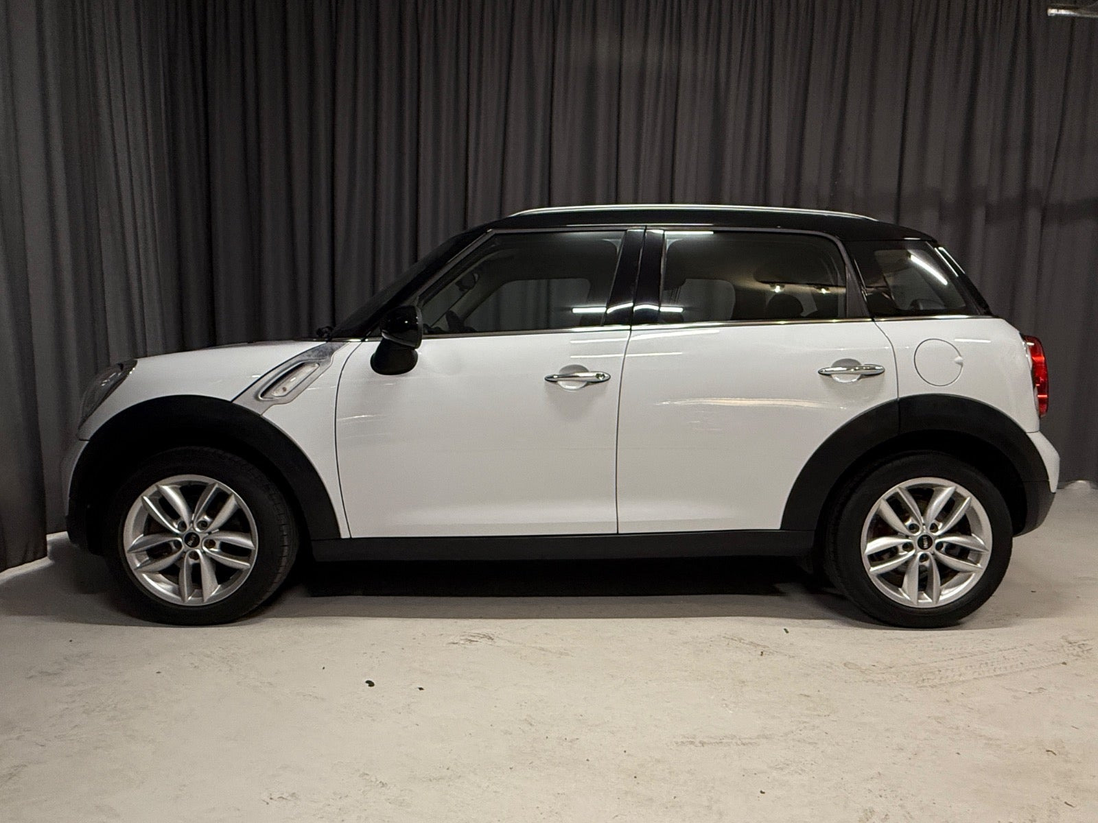 Hvid Mini Countryman Cooper fra 2015
