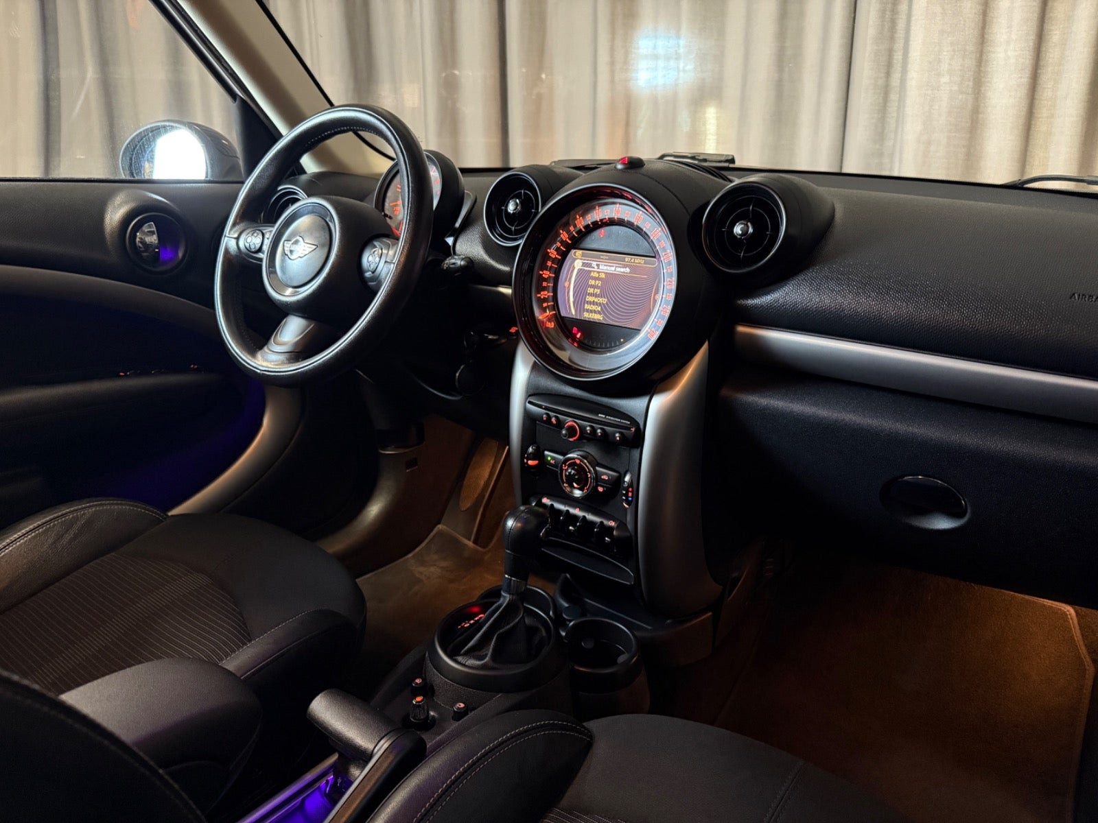 Hvid Mini Countryman Cooper fra 2015