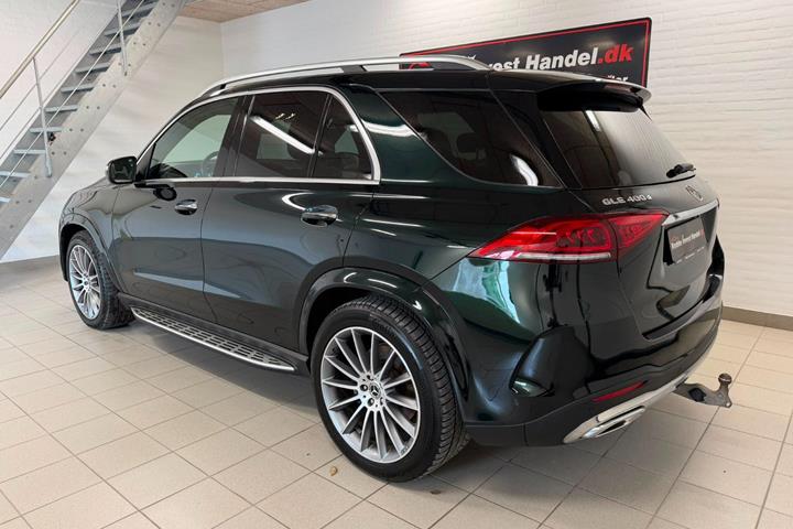Grøn Mercedes GLE400 d fra 2020