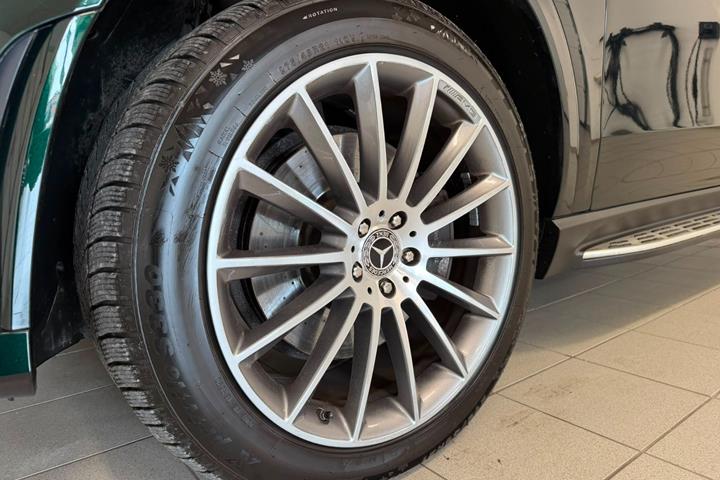 Grøn Mercedes GLE400 d fra 2020