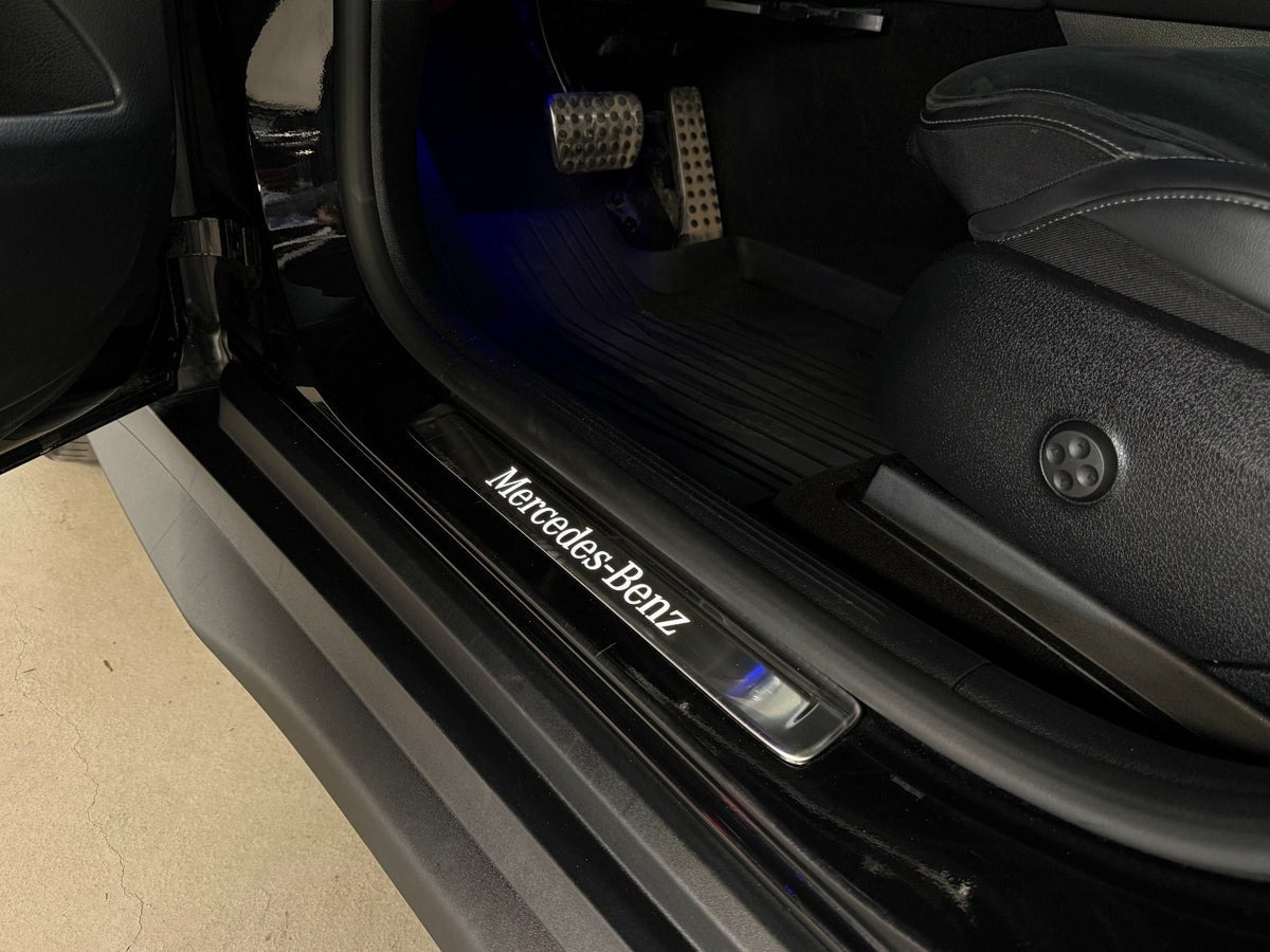 Sort Mercedes GLC300 e fra 2023