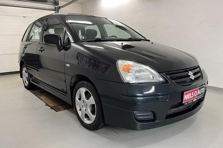 Sort Suzuki Liana fra 2004