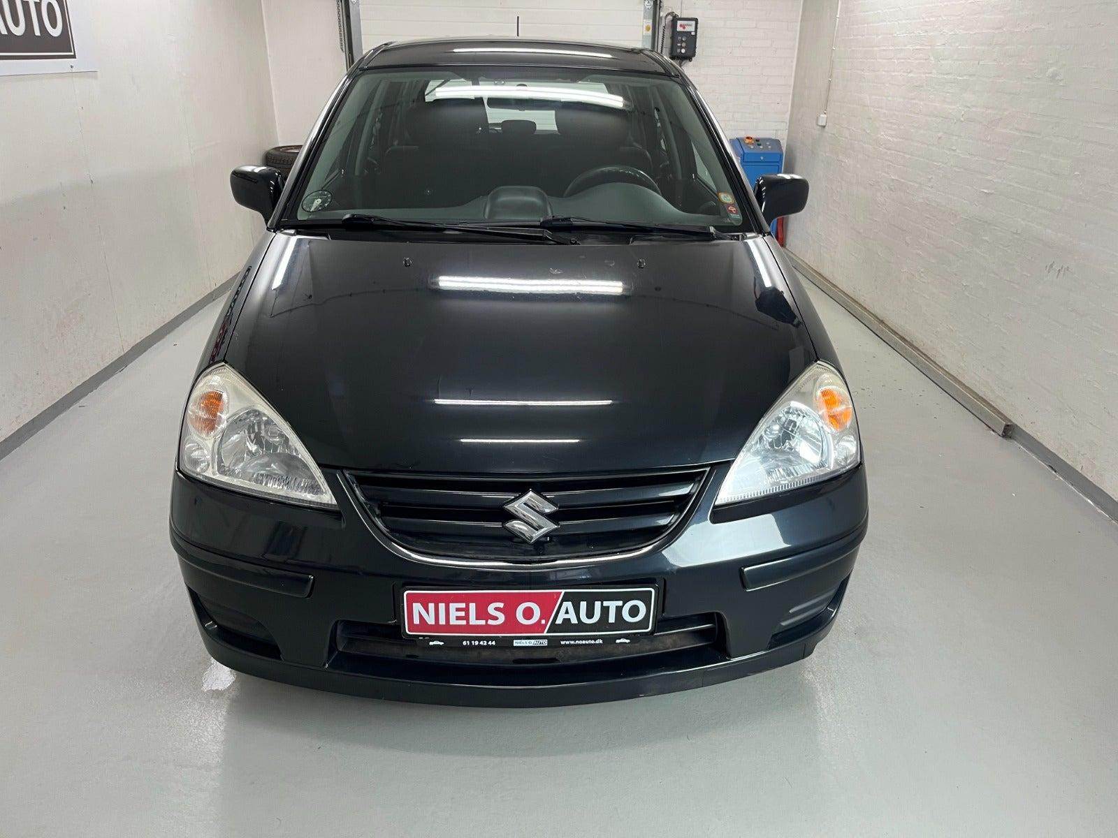 Sort Suzuki Liana fra 2004
