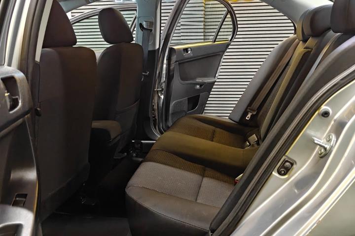 undefined Mitsubishi Lancer fra 2010