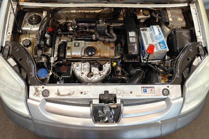 undefined Peugeot Partner fra 2004