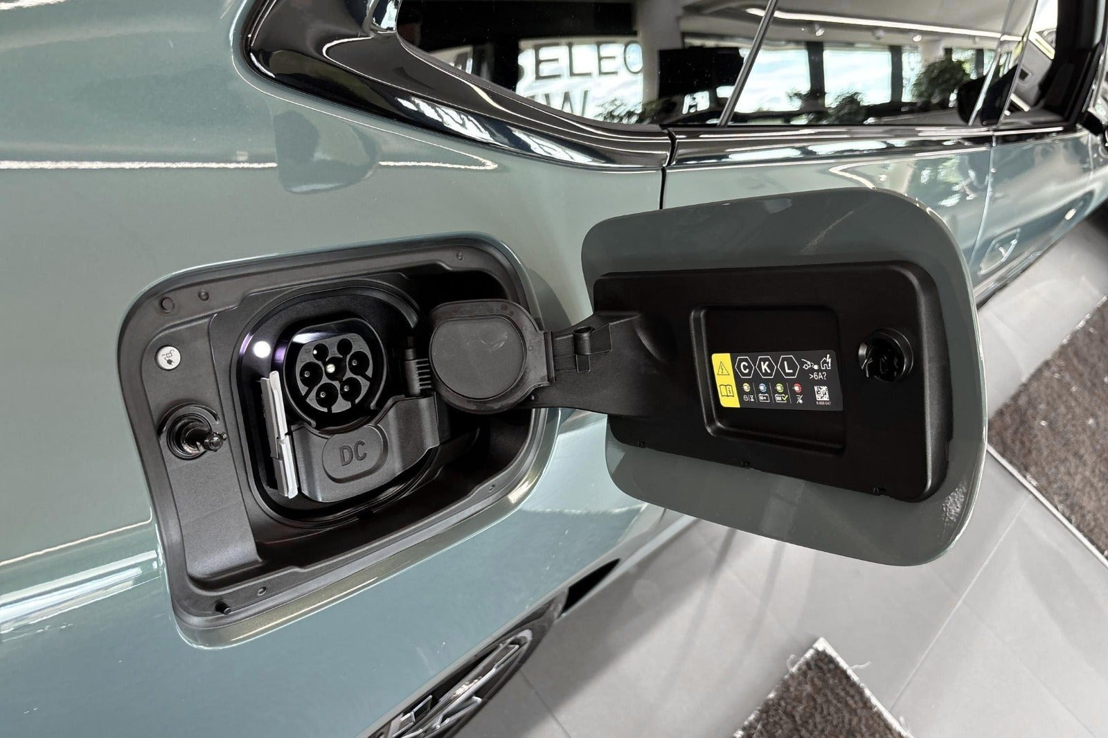 Grøn BMW i4 fra 2026