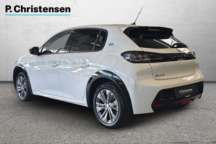 Hvid Peugeot e-208 fra 2023