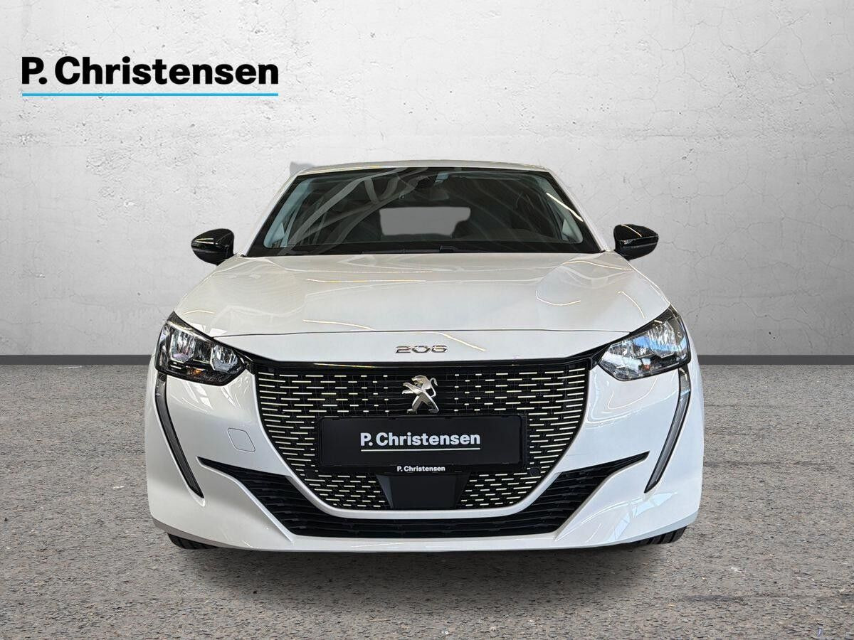Hvid Peugeot e-208 fra 2023