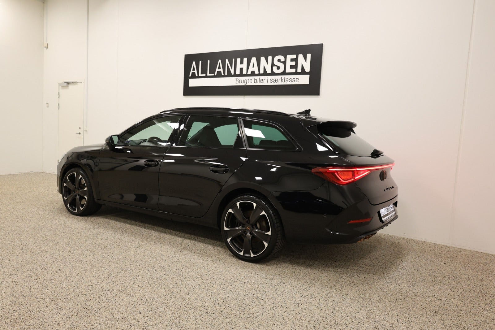 Sort Seat Leon fra 2021