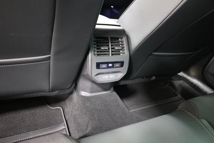 Sort Seat Leon fra 2021