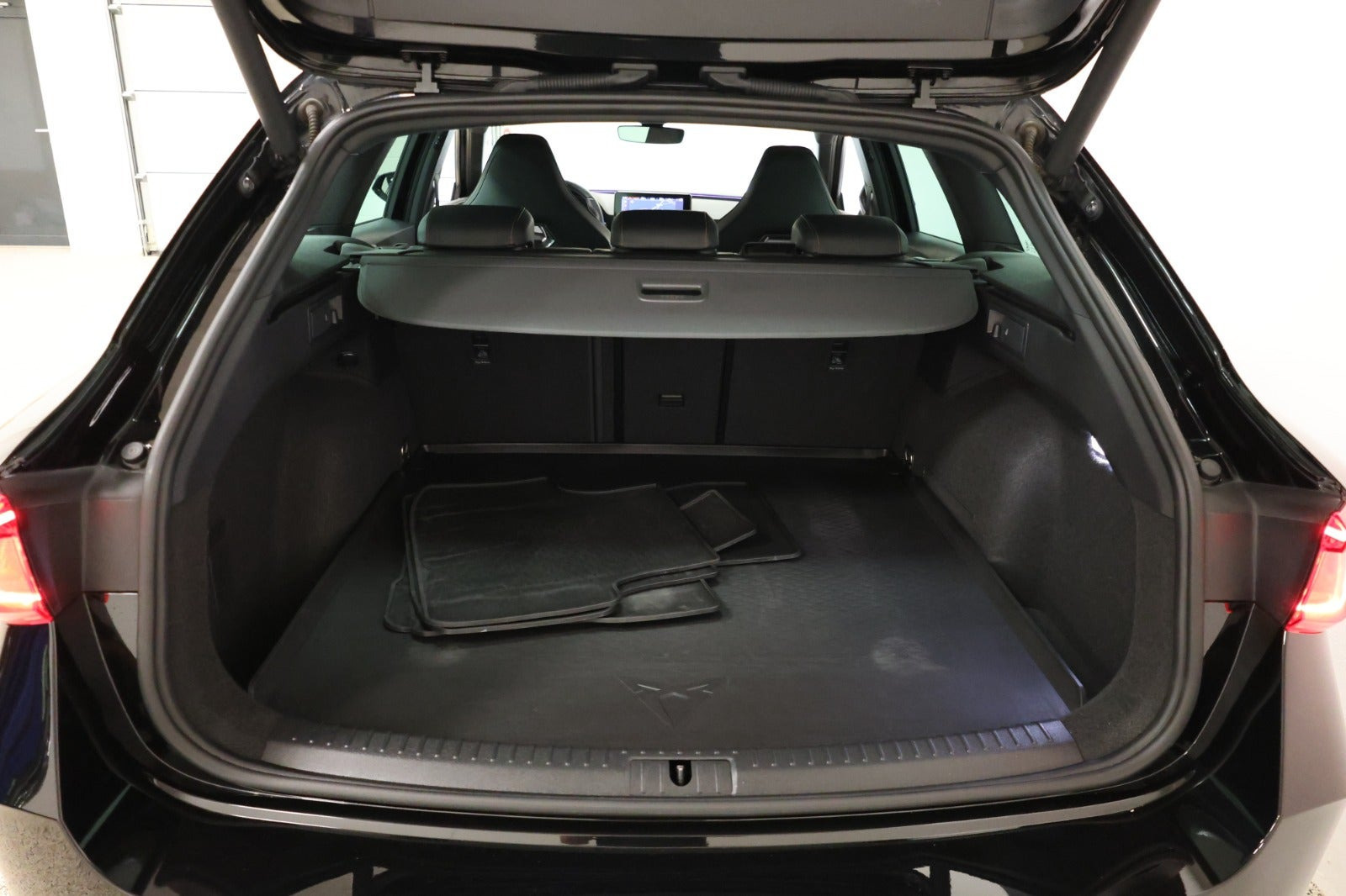 Sort Seat Leon fra 2021