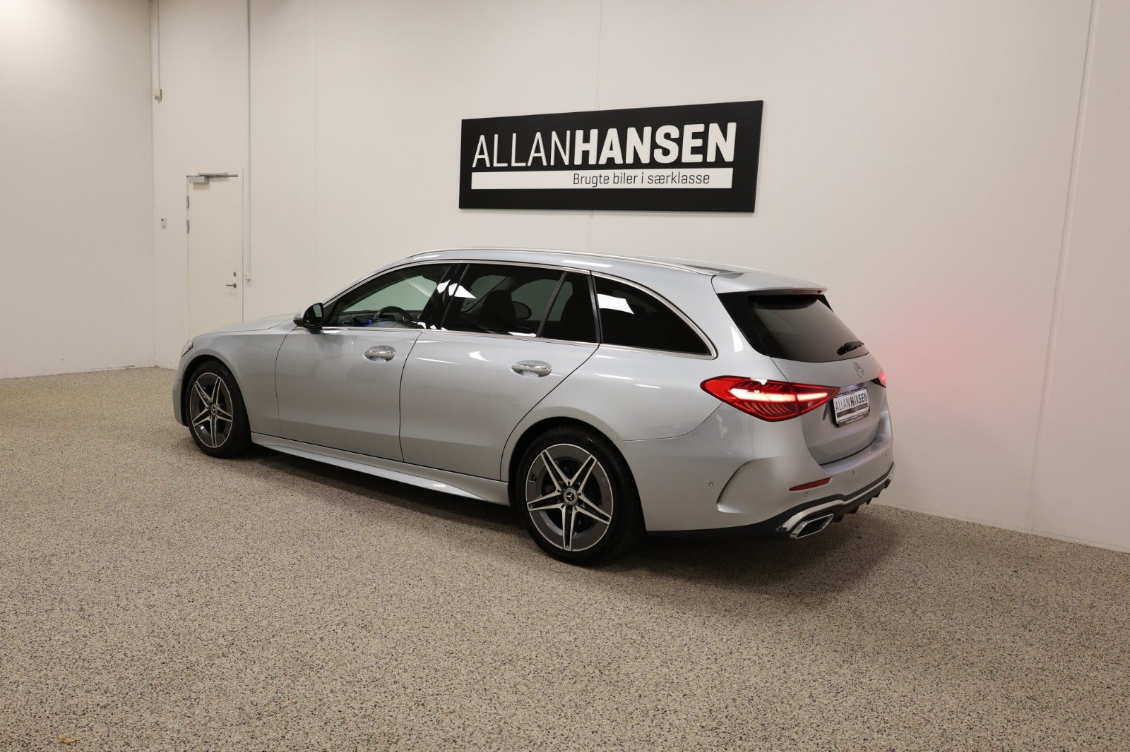 Sølv Mercedes C220 d fra 2022