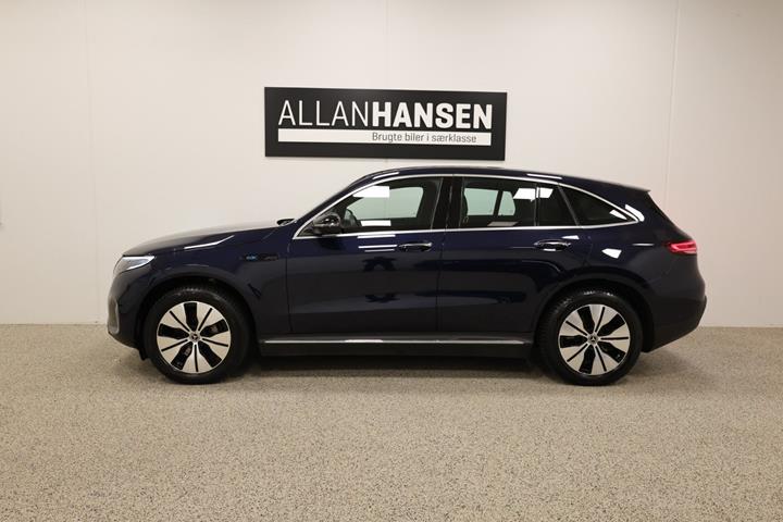 Blå Mercedes EQC400 fra 2023