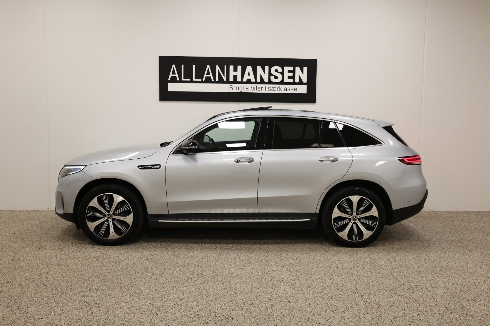 Sort Mercedes EQC400 fra 2019