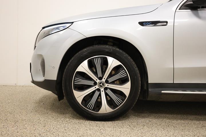Sort Mercedes EQC400 fra 2019