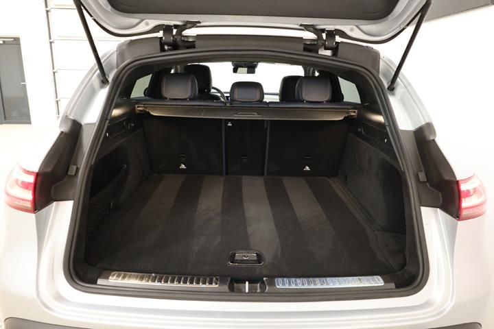 Sort Mercedes EQC400 fra 2019