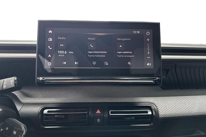 Rød Citroën e-C3 Aircross fra 2025