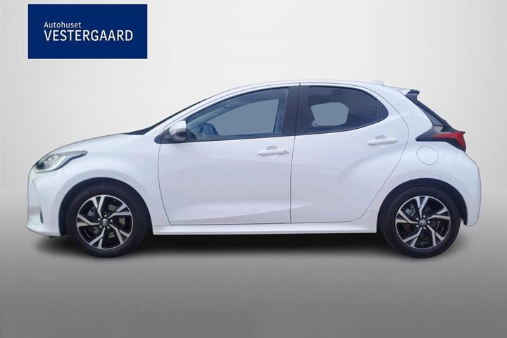 Hvid Toyota Yaris fra 2024