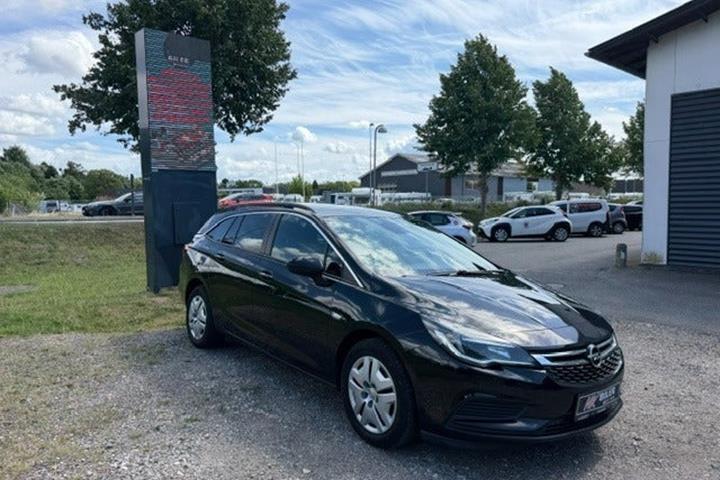 undefined Opel Astra fra 2019