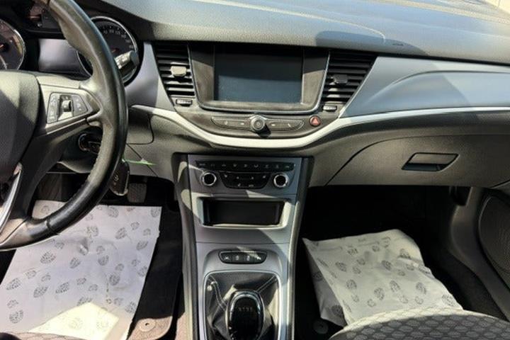 undefined Opel Astra fra 2019
