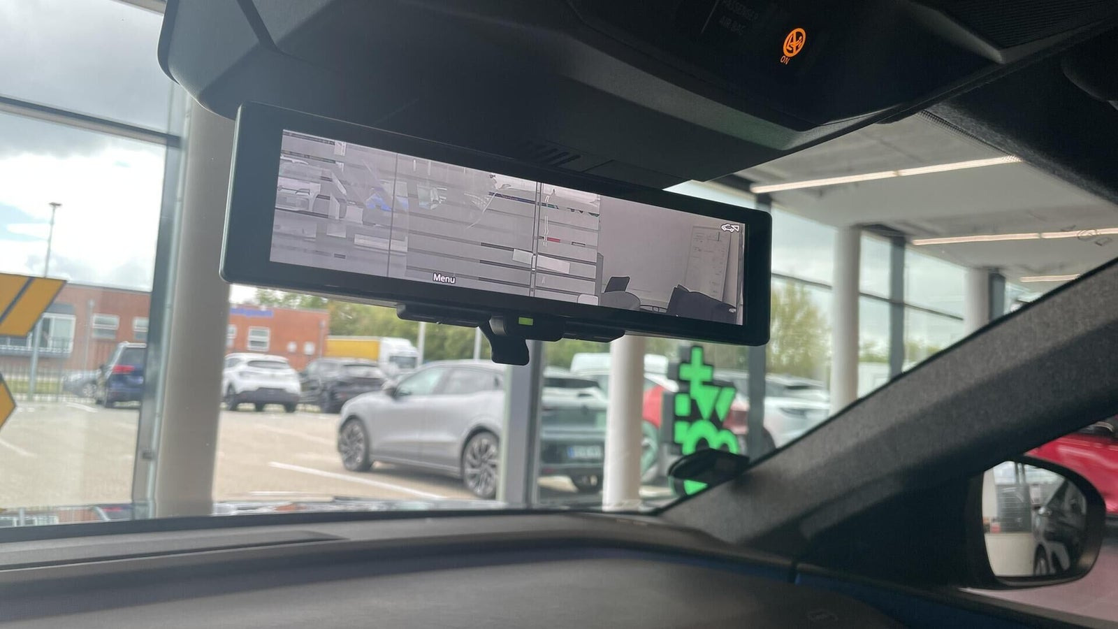 Sort Renault Scenic E-Tech fra 2024