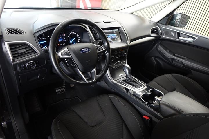 Sort Ford S-MAX fra 2016