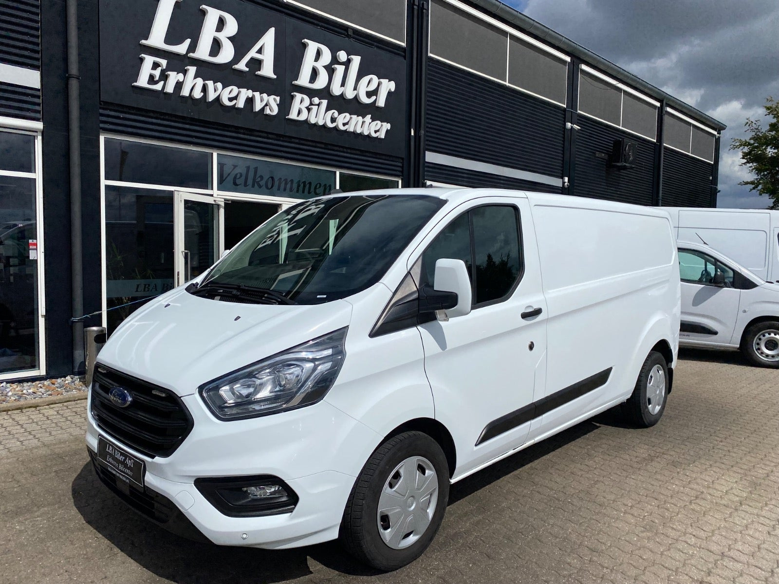 Hvid Ford Transit Custom 300 L2 fra 2021