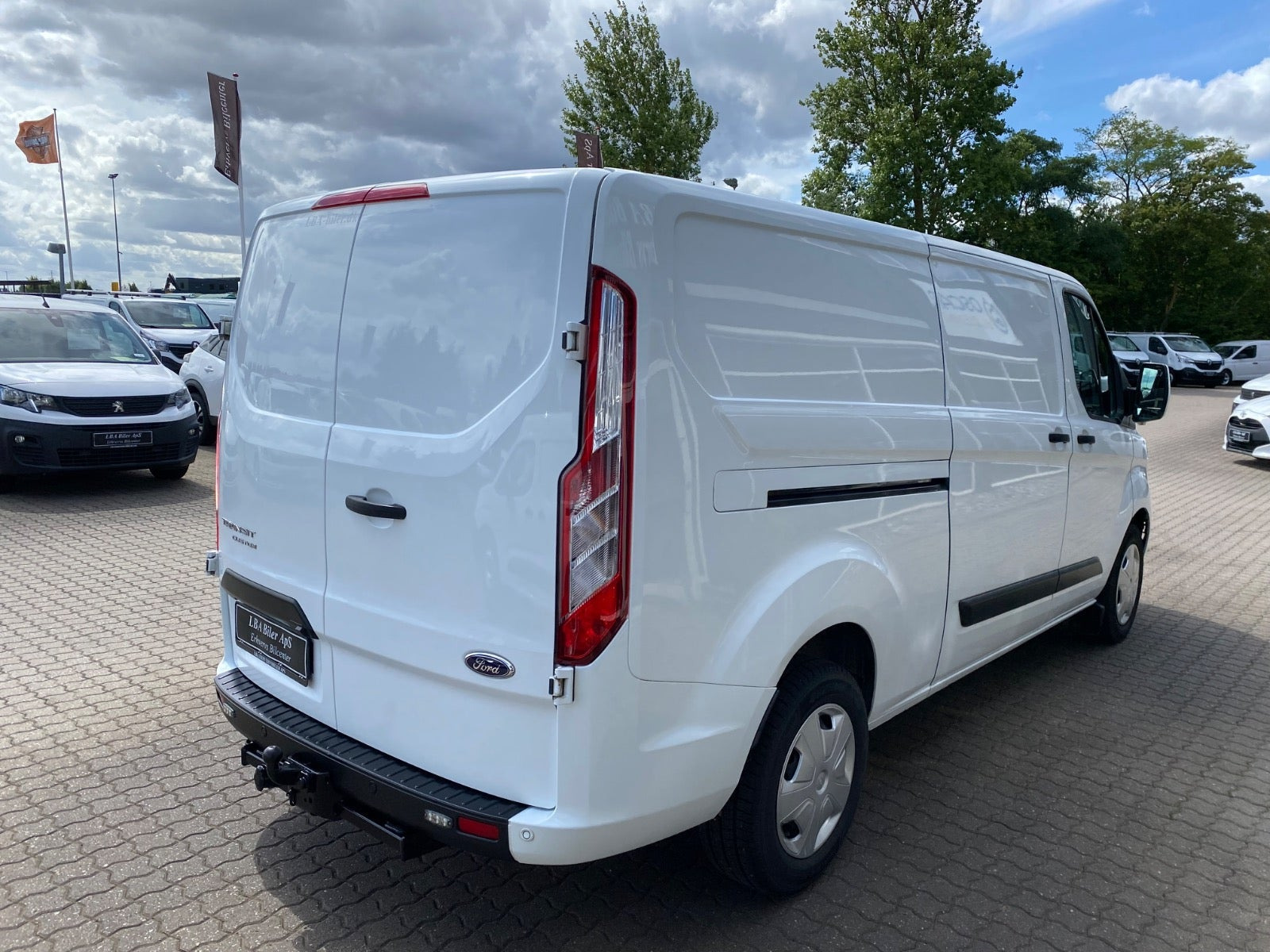 Hvid Ford Transit Custom 300 L2 fra 2021